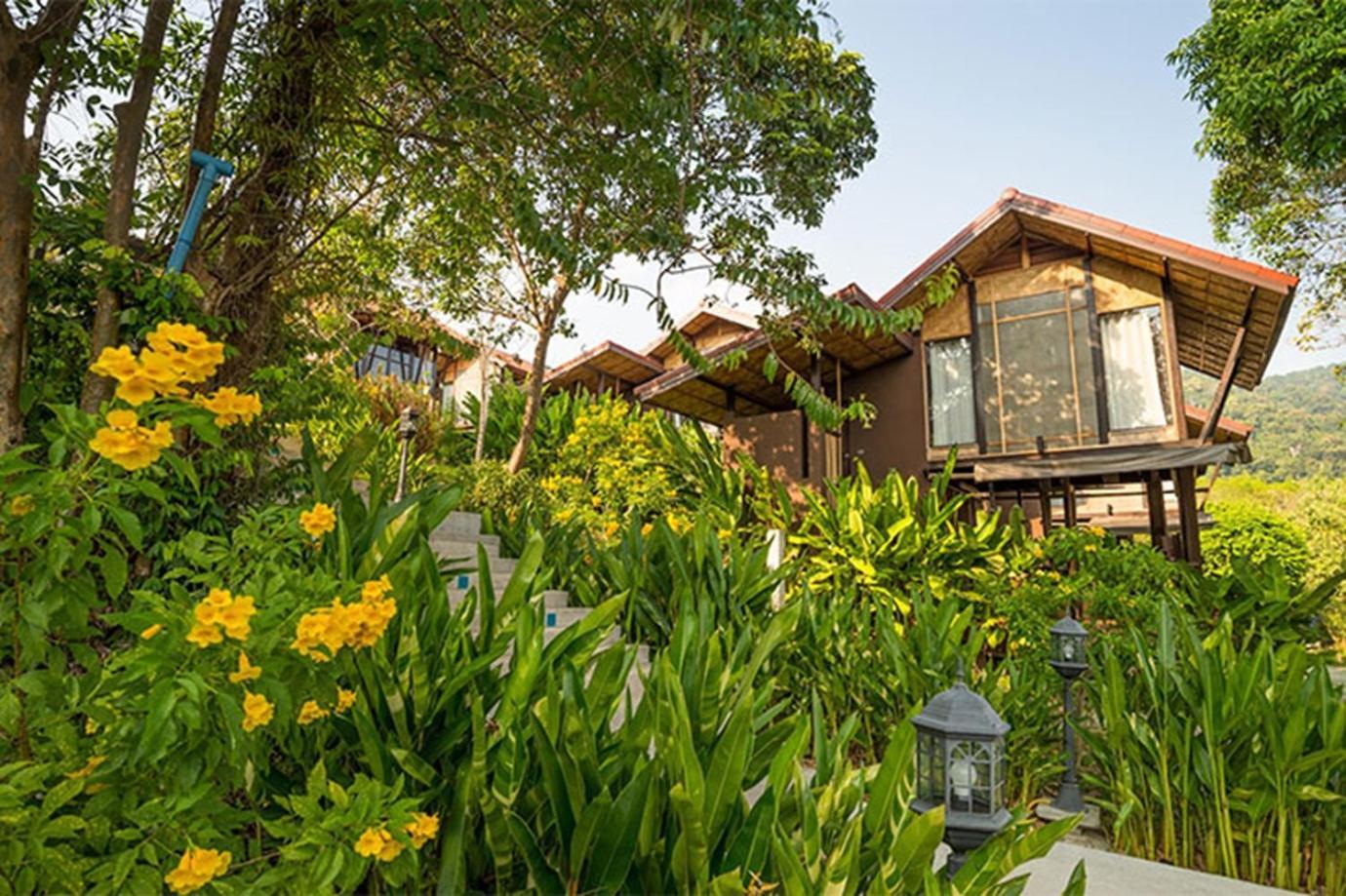 Alama Sea Village Resort - Sha Extra Plus Ko Lanta Exterior foto